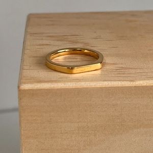 Gold modern ring